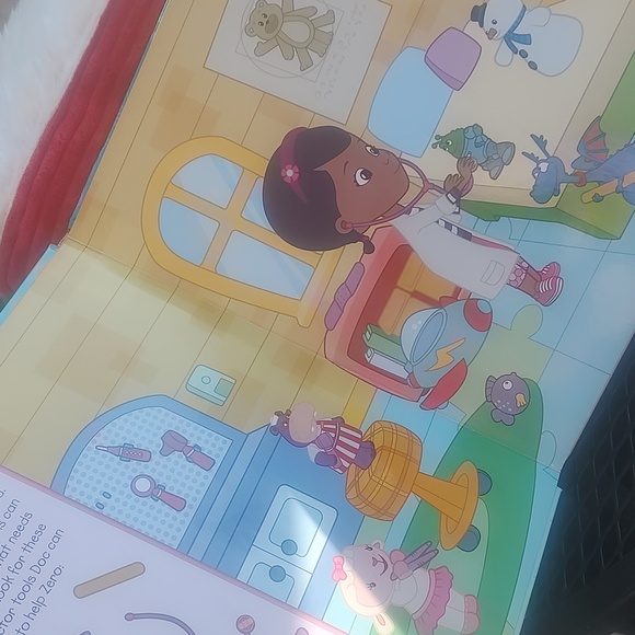 DOC McStuffins/book - Picture 4 of 7